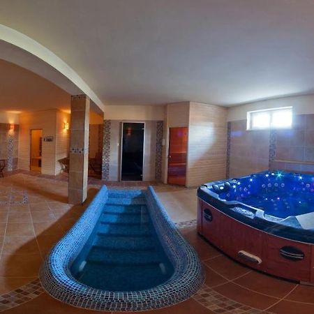 Harmonia Wellness Villa Сильвашварад Экстерьер фото